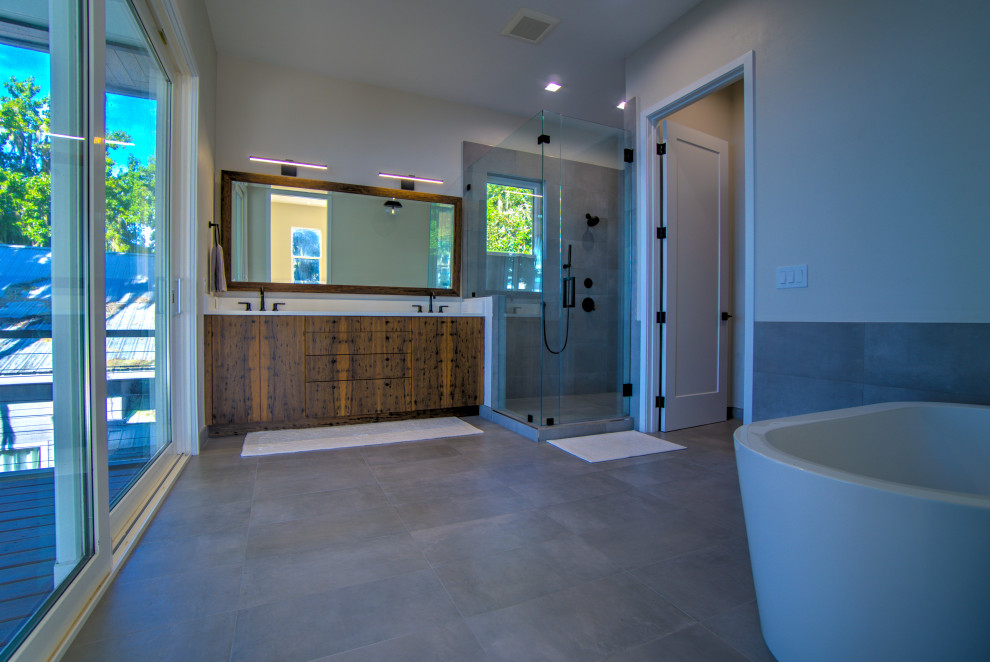 Custom Home - Lake Santa Fe, FL