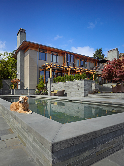 Custom home architects use landscape architecture in home design