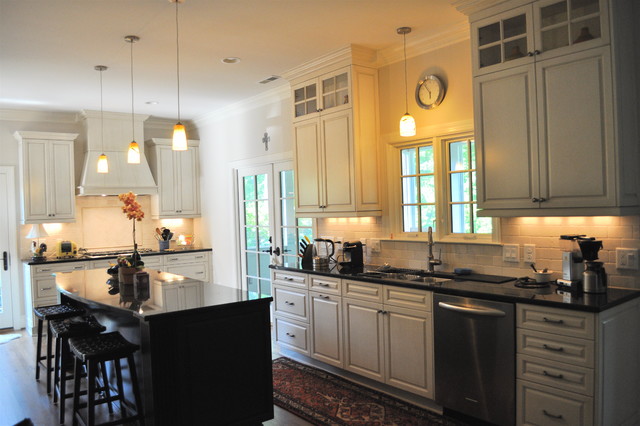 Completed Kitchen Projects clasico-cocina