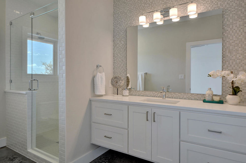 Inspiration for a transitional bathroom remodel in Miami