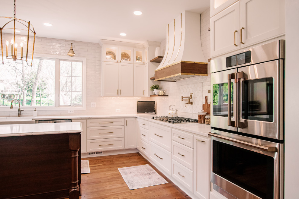 Inspiration for a transitional home design remodel in Baltimore