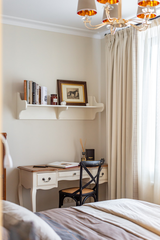 Спальня в тёплых тонах