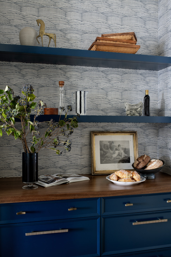 Transitional home bar photo in Other