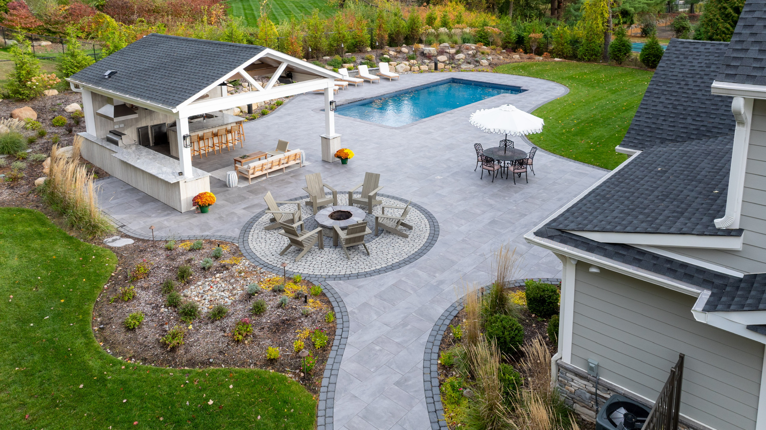 Porcelain Paradise with a Party Pavilian