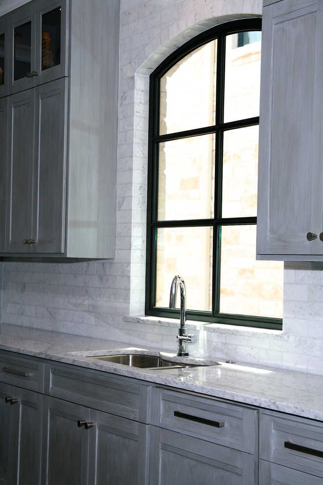 Home design - modern home design idea in Austin