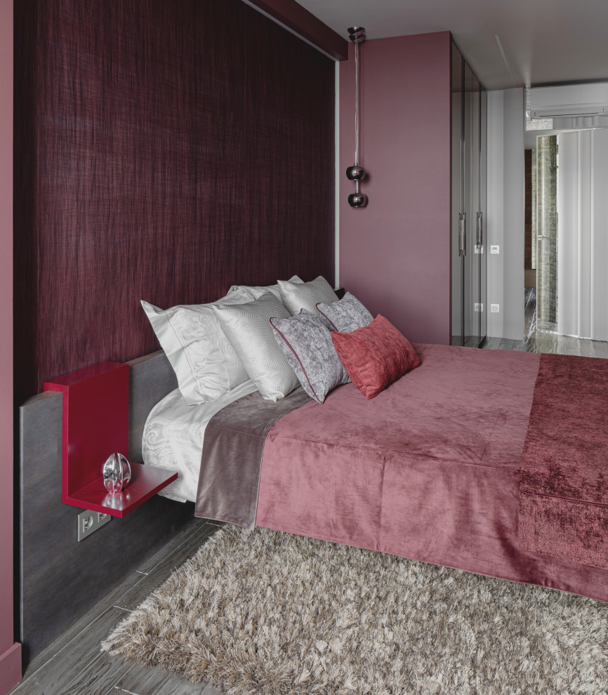 Photo of a medium sized contemporary master bedroom in Yekaterinburg with multi-coloured walls, dark hardwood flooring, grey floors, a wallpapered ceiling and wallpapered walls.
