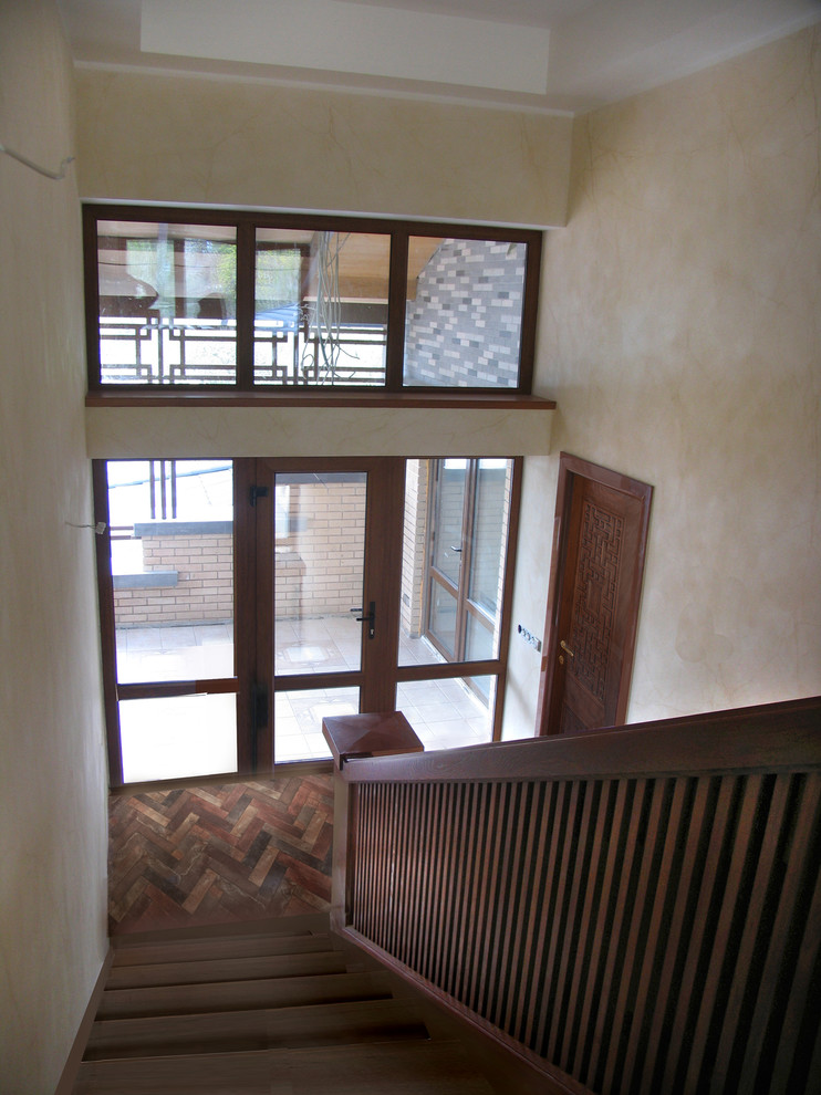 Жилой дом в г.Звенигороде Москоской области. В соавторстве с Сабырбаевым К.