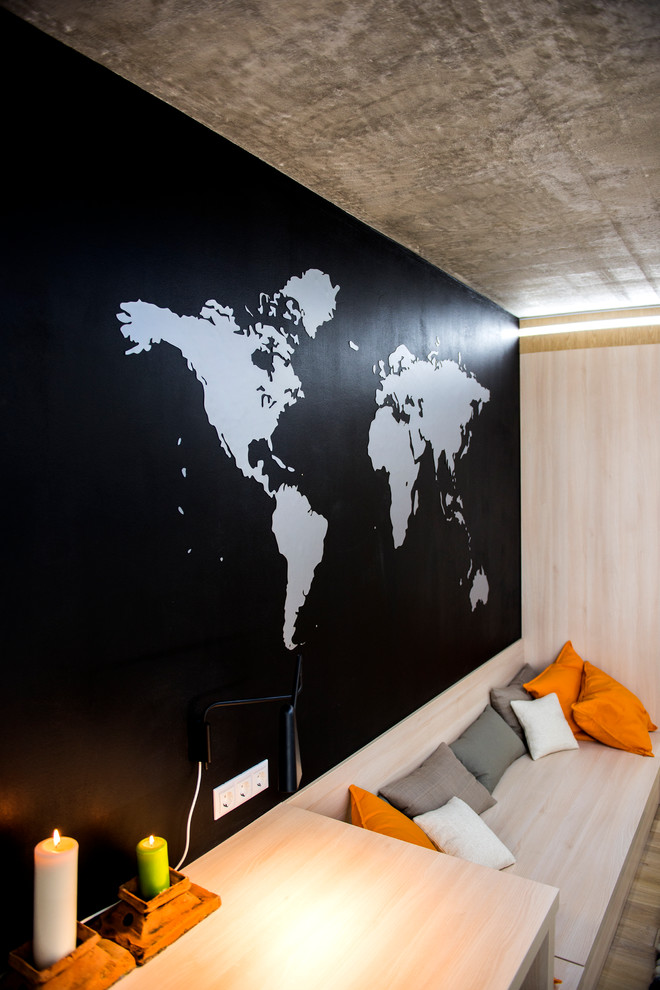 Спальня с бетонным потолком