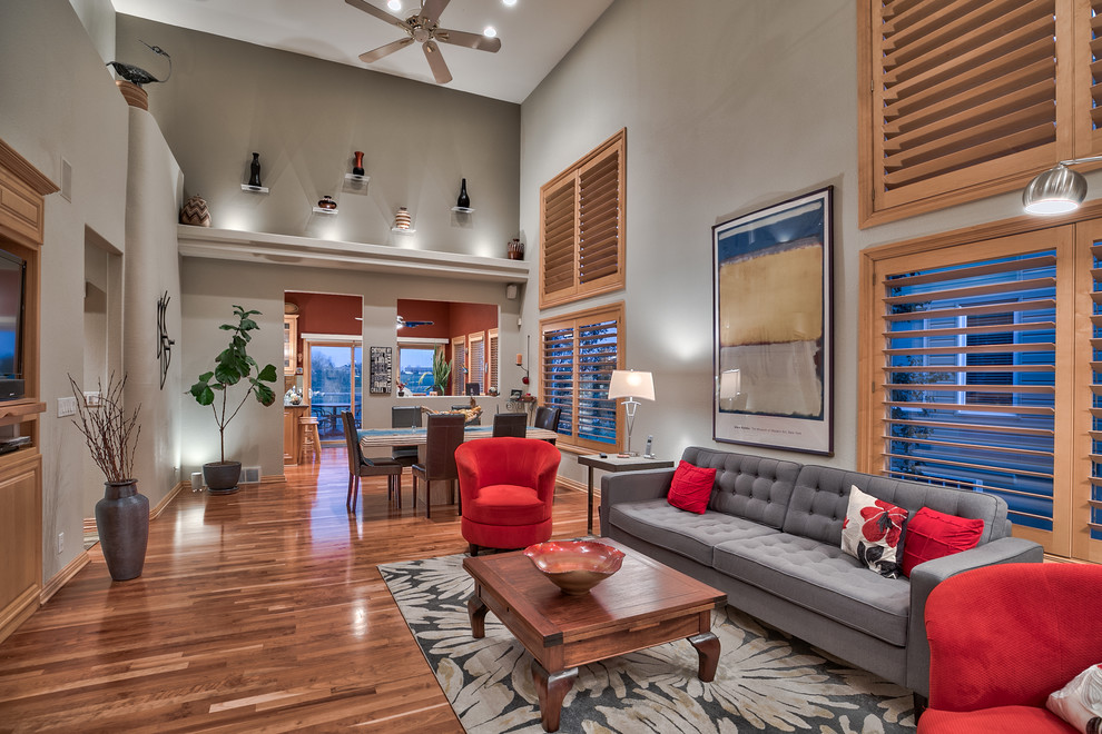 Inspiration for a transitional home design remodel in Omaha