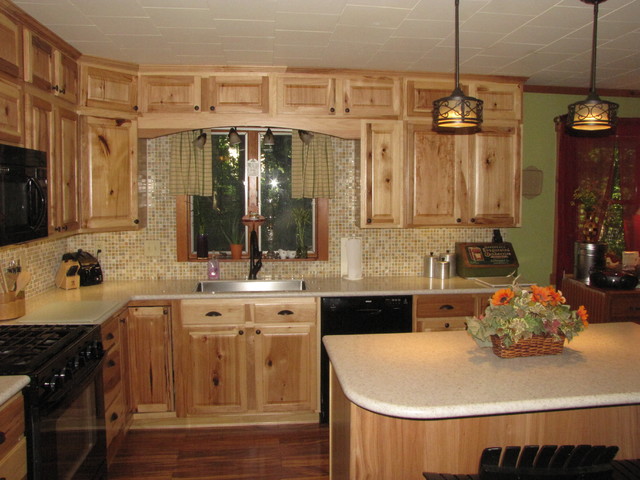 Denver Hickory, Stock - Sweigart - Traditional - Kitchen ...