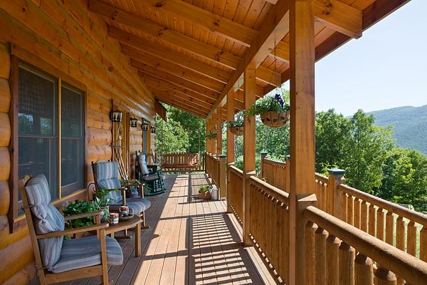 This is an example of a country deck in DC Metro.