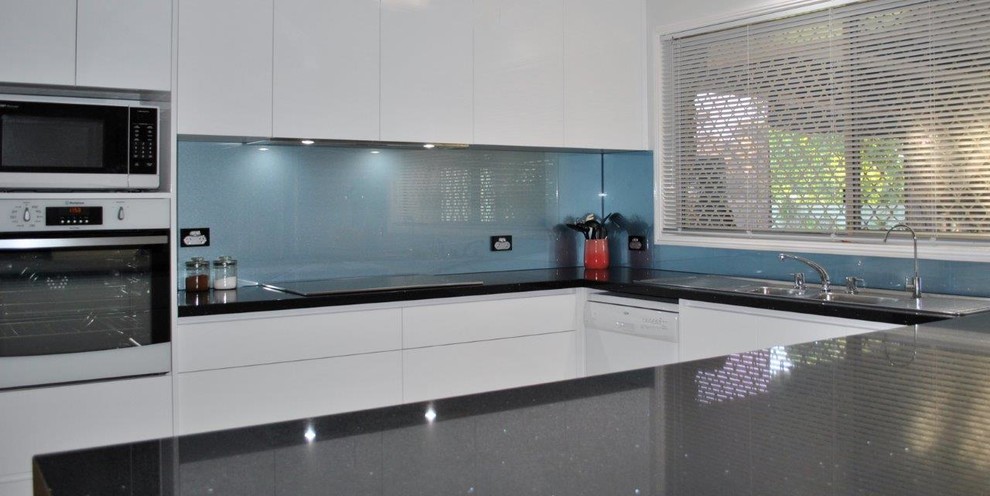 Inspiration for a kitchen in Brisbane.