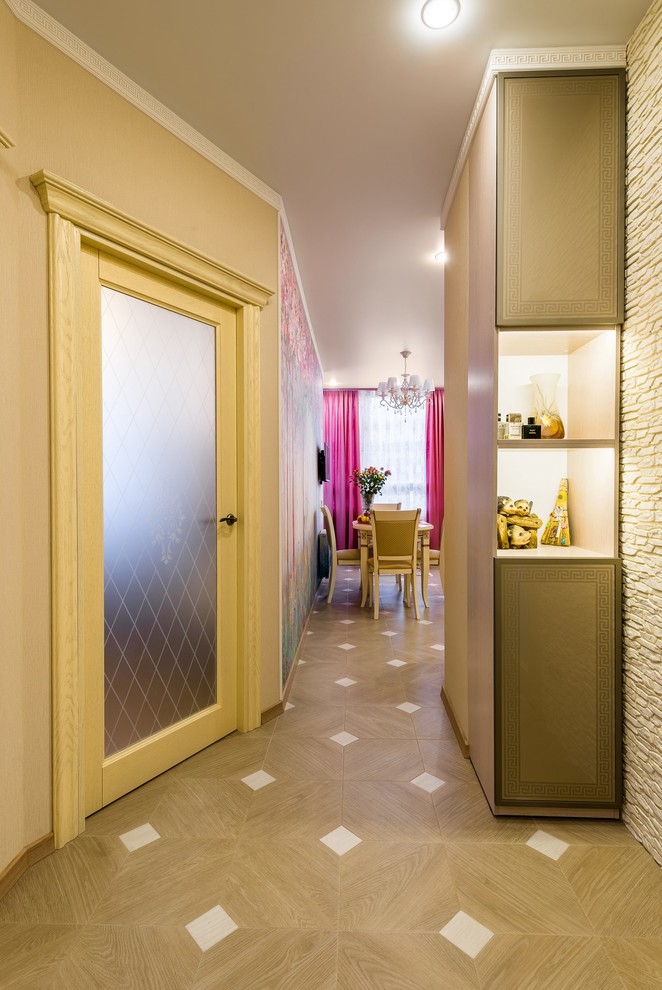Интерьер маленького коридора,площадью 5 кв.м