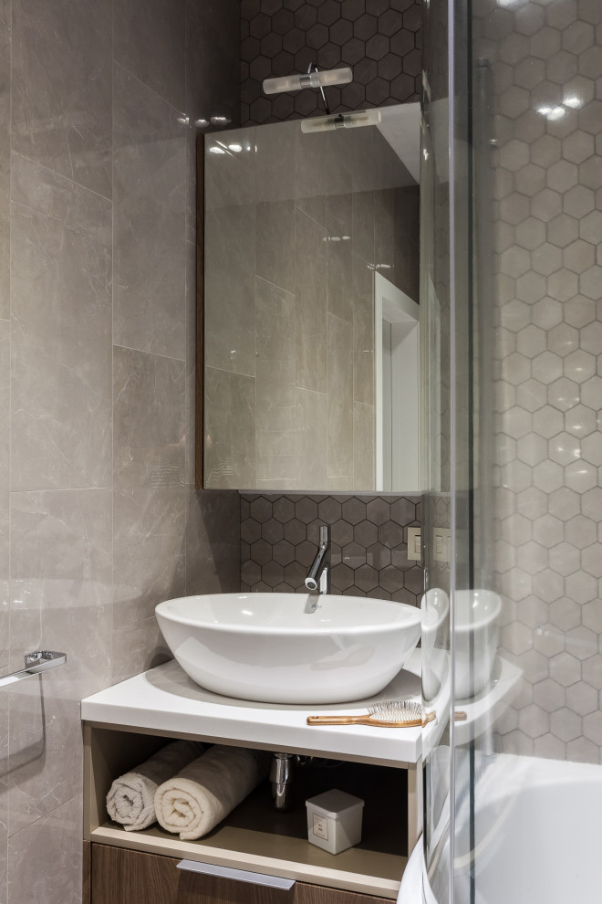 Компактная трехкомнатная квартира с круглой кроватью