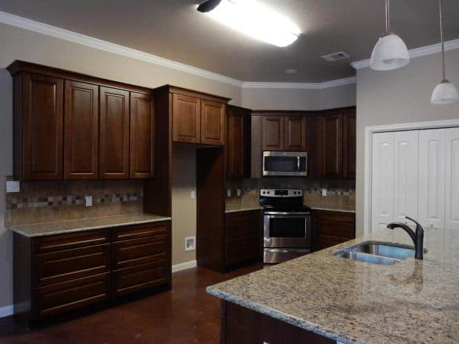 Kitchen - transitional kitchen idea in Austin