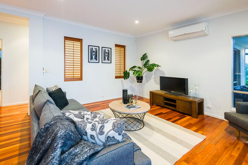 Scandinavian living room in Gold Coast - Tweed.