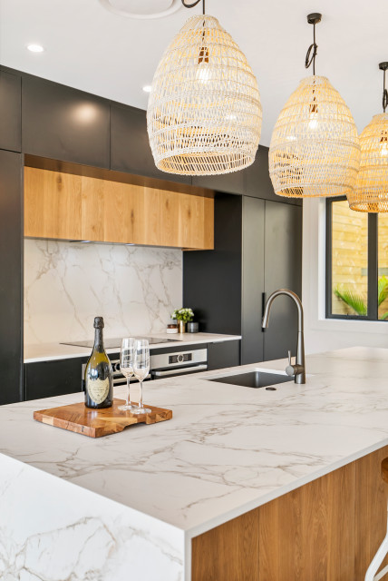 Elegant Sophistication contemporary-koek