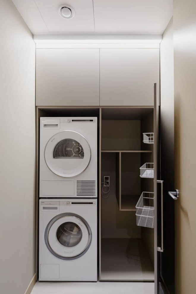 Шкаф в постирочную для стиральной и сушильной машин