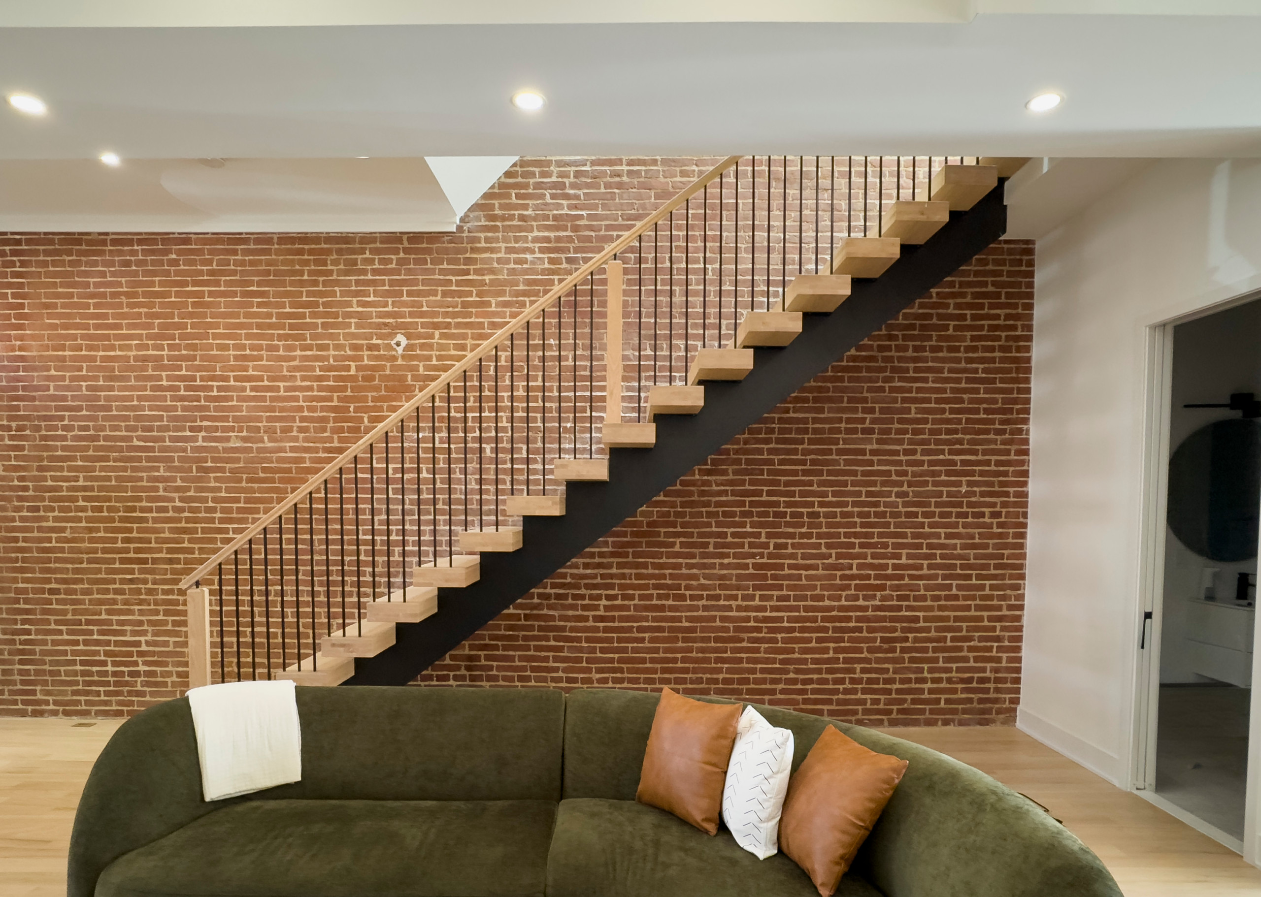 145_Impecable Staircase Renovation in Victorian Home, Washington DC 20001
