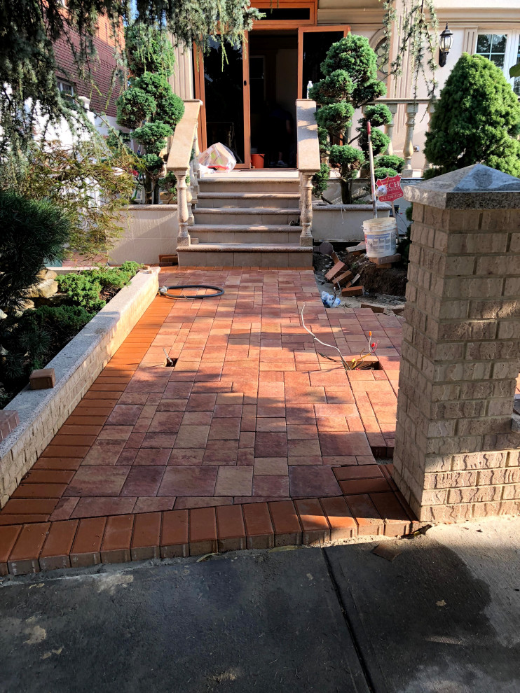Decorative Block Wall and Pavers Walkway