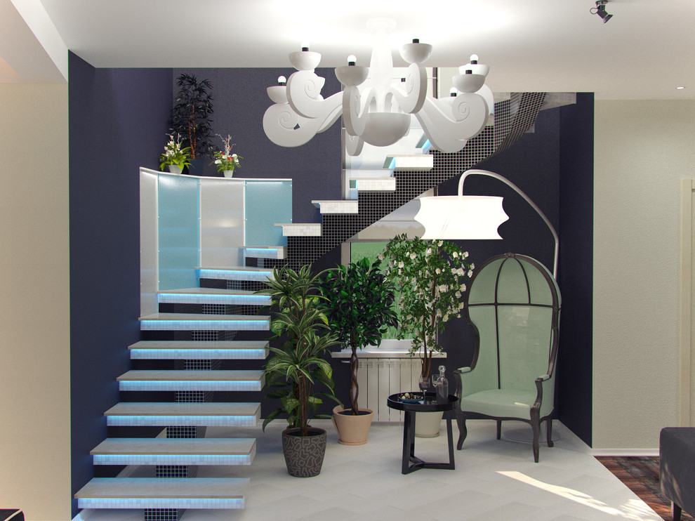 Холл с лестницей