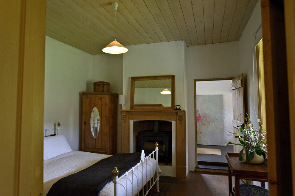Photo of a country bedroom in Adelaide.