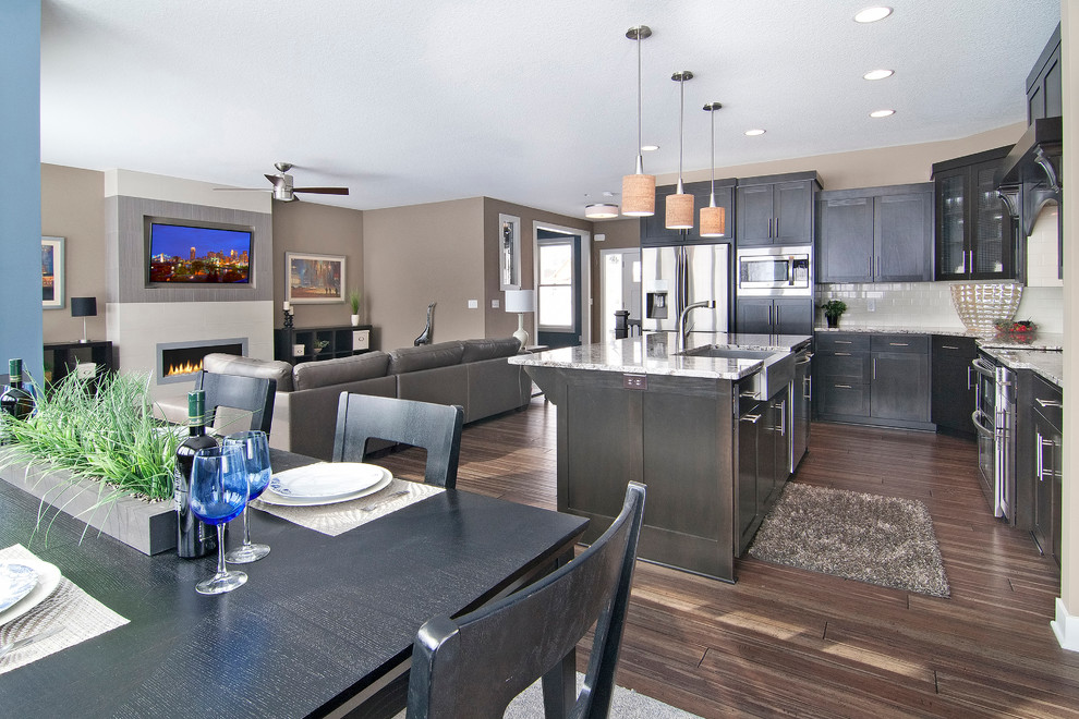 Inspiration for a transitional kitchen remodel in Minneapolis