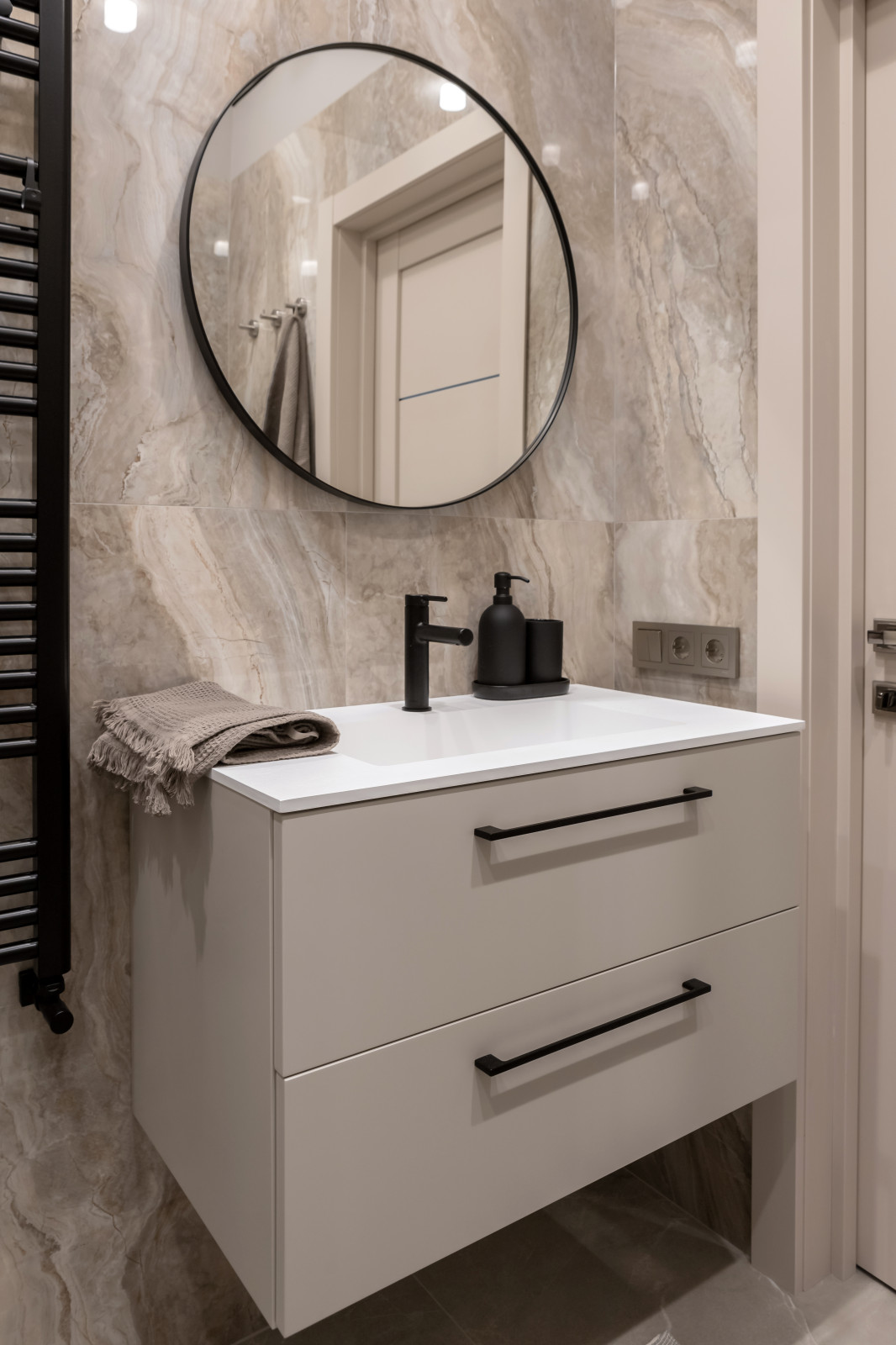 Бежевая мебель