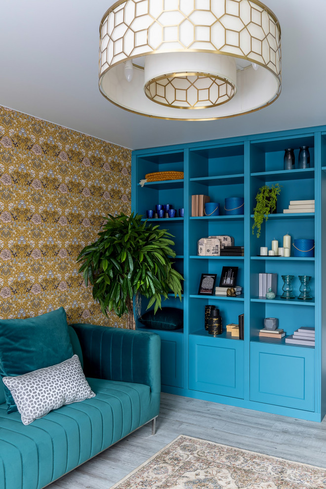 Яркое смешение стилей