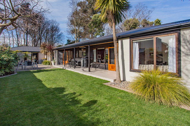 Cephas Close contemporary-traedgaard