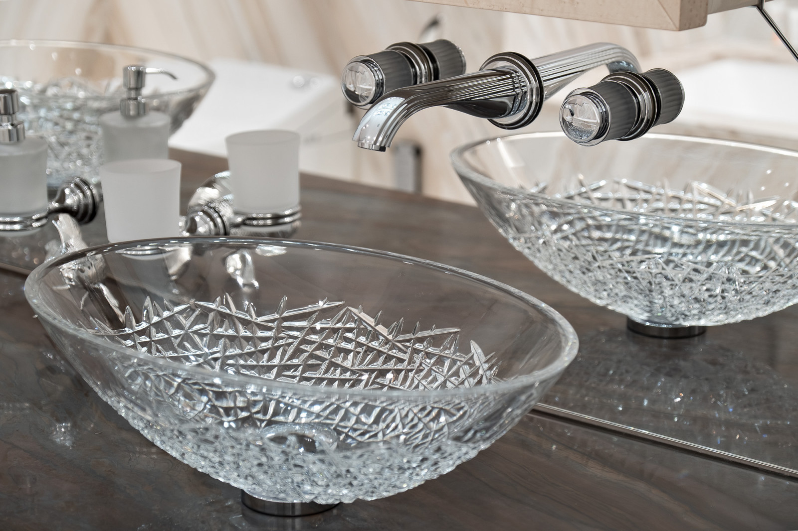 Дом на набережной