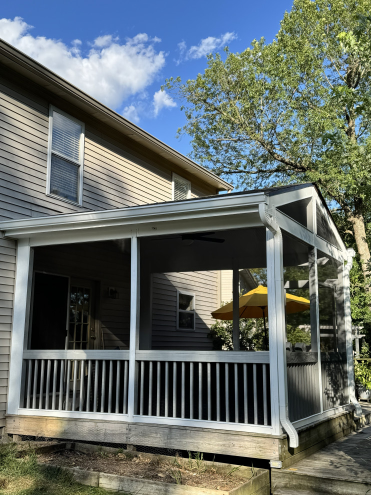 Sweet Briar North Screened in Porch