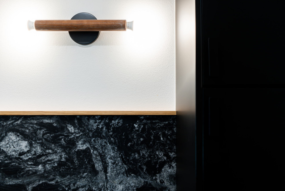 Inspiration for a modern kitchen remodel in Austin