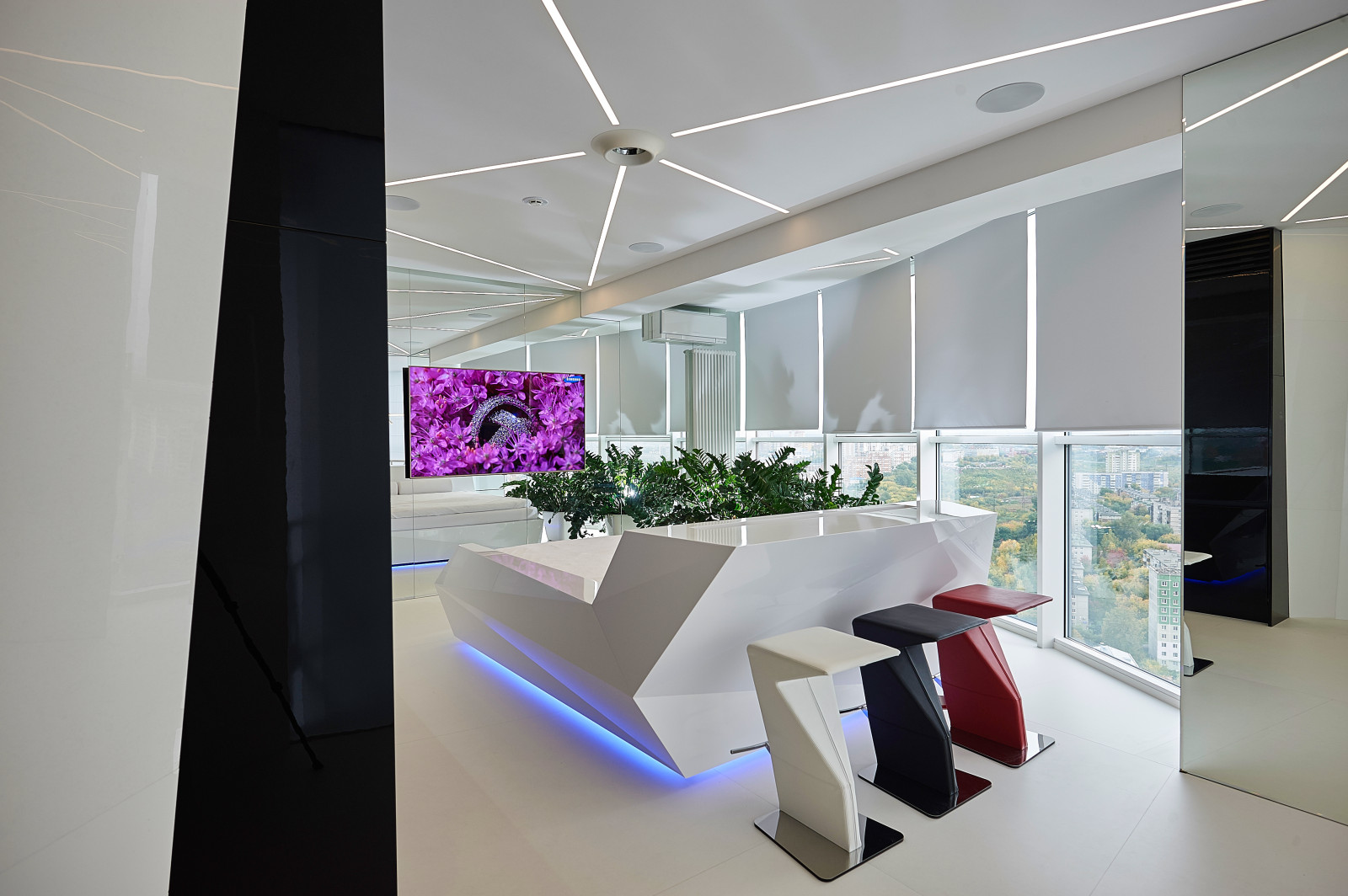 Личный тренажерный зал и СПА. Авторы дизайна Юрий и Ирина Вопшиновы