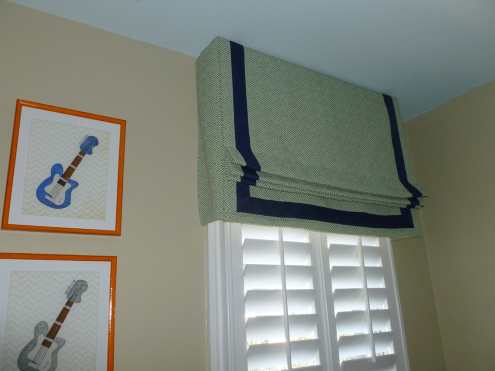 Mid-sized transitional guest carpeted home design photo with beige walls