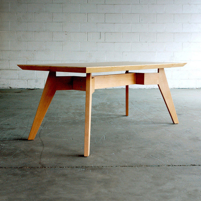 Span Dining Table minimalistisch-esstische