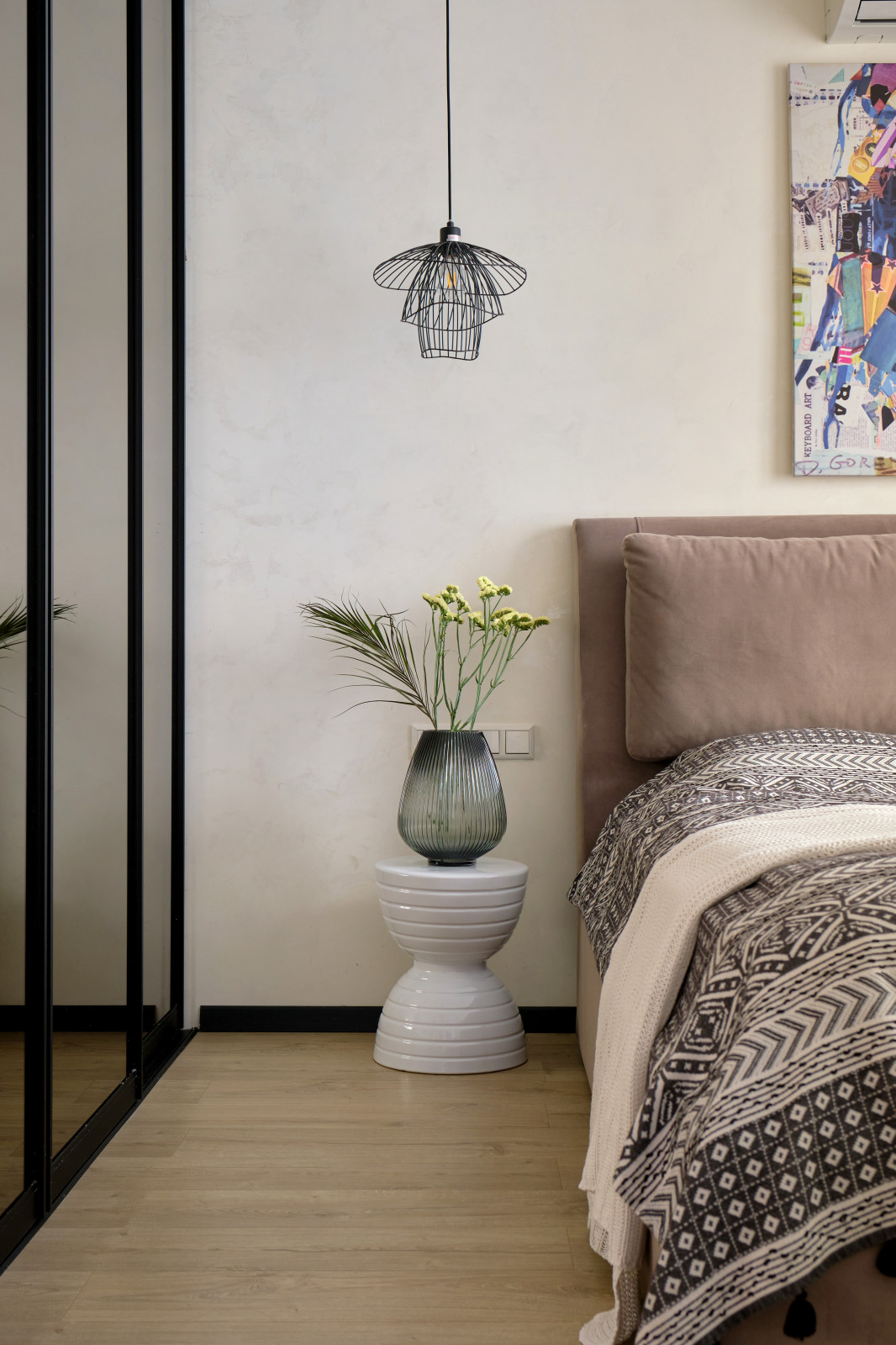 Современный интерьер для молодой семьи.