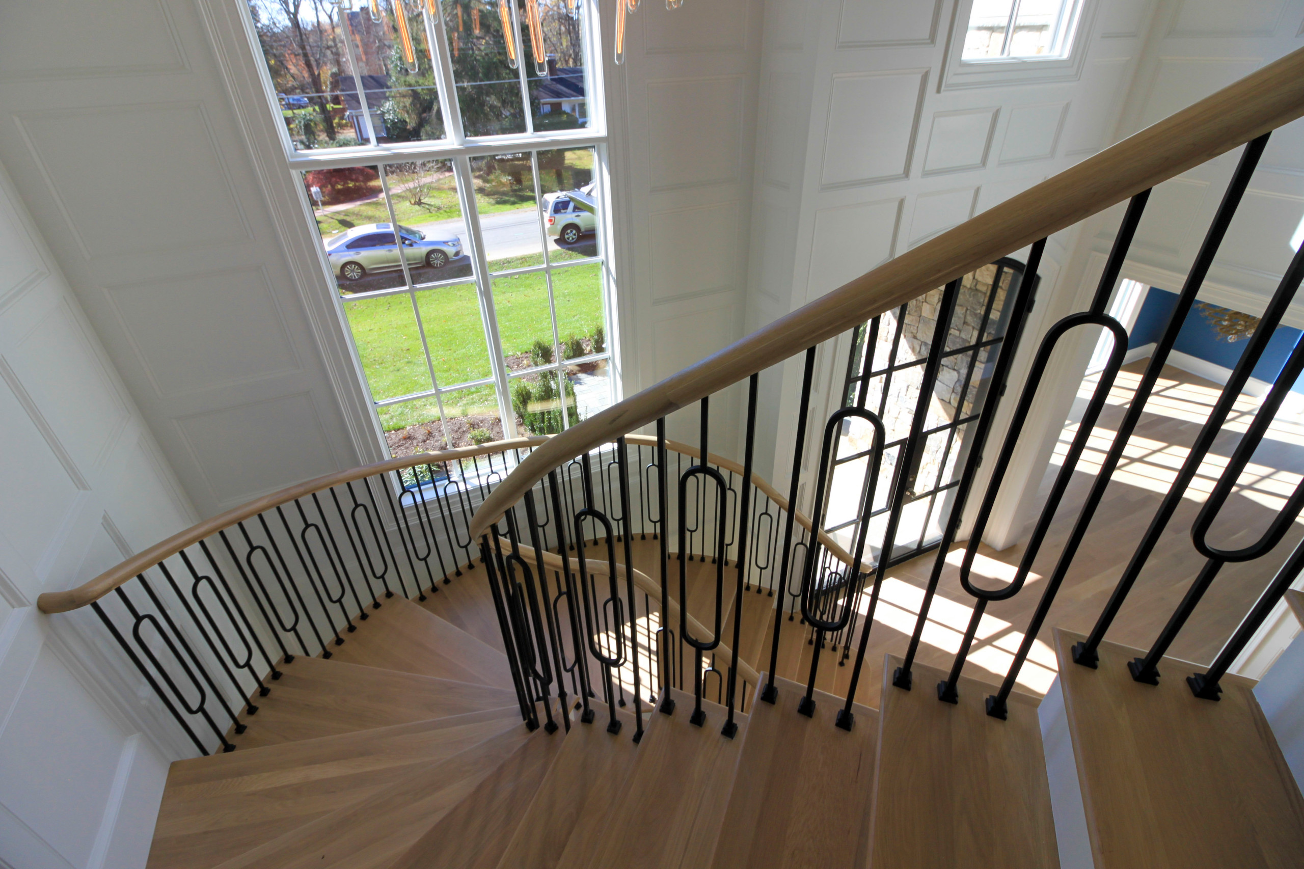 95_Remarkable and elegant floating elliptical staircase, McLean, VA 22101