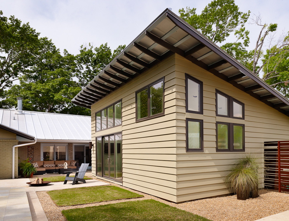Design ideas for a modern exterior in Austin.