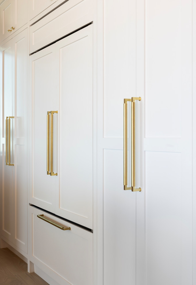 Inspiration for a transitional home design remodel in Orange County