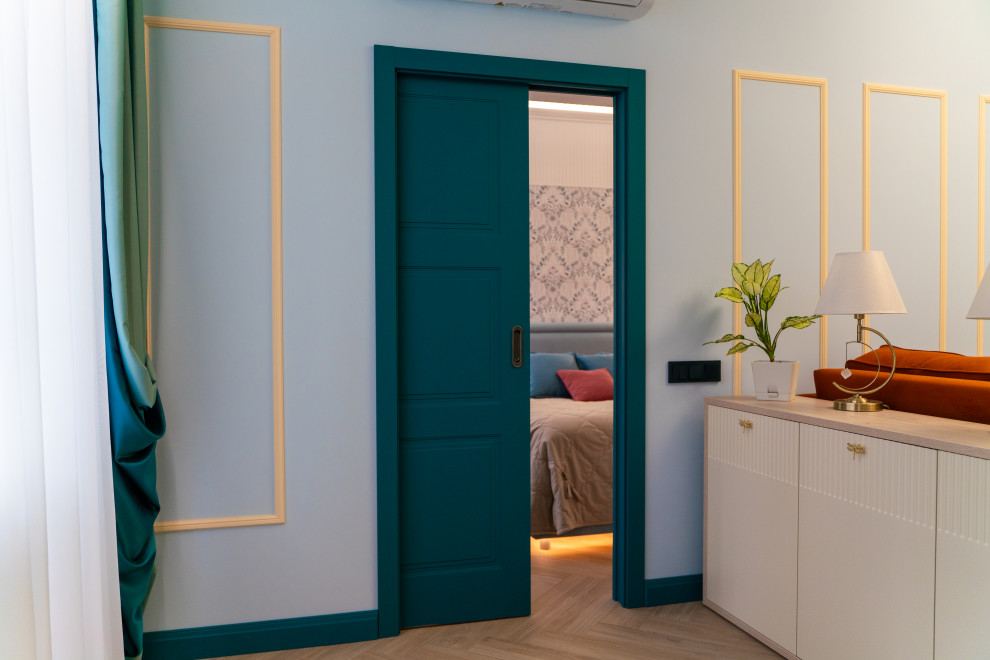 "Отказываюсь от распашных".. четыре  скрытых двери в одной квартире.