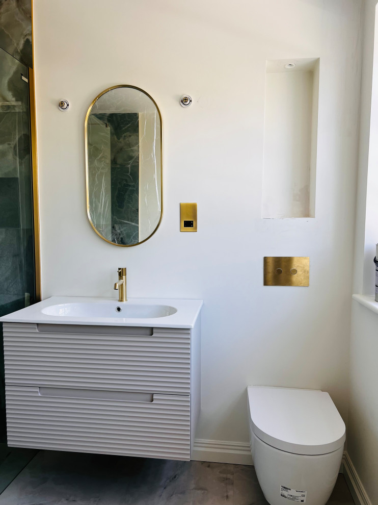 Modern new build in Potten End