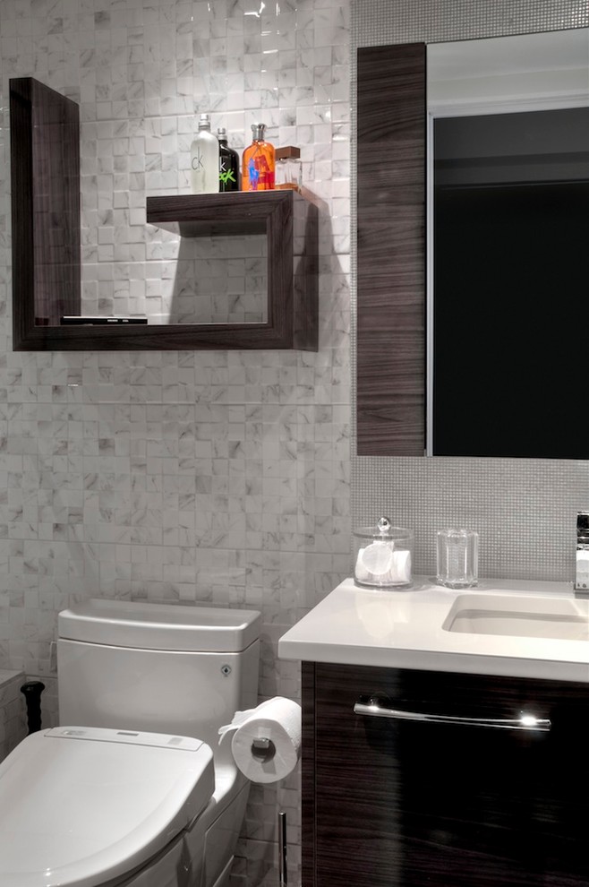 Inspiration pour une salle de bain minimaliste de taille moyenne.