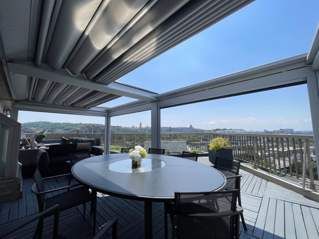 Pergola &agrave; toit r&eacute;tractable - Vivace contemporary-terrace