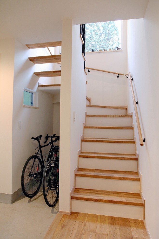 Photo of a modern staircase.