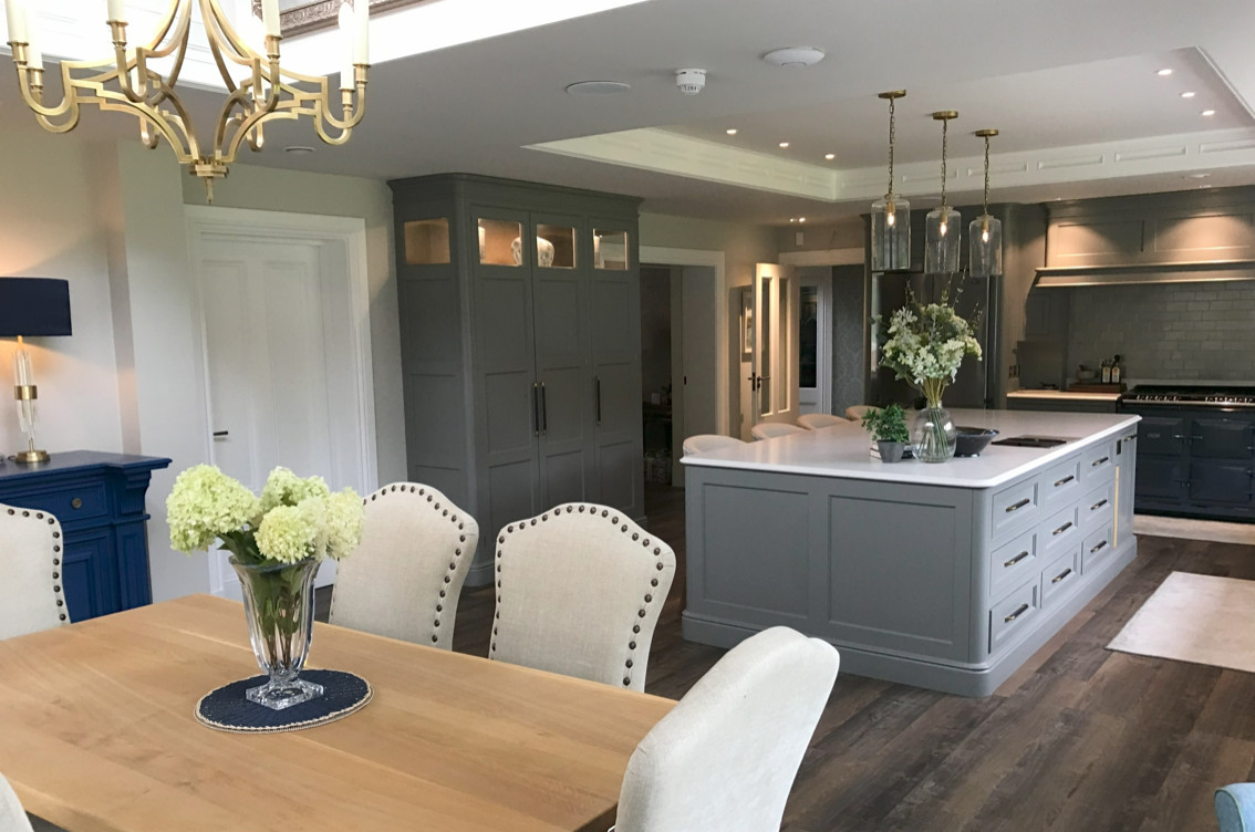 TRADITIONAL COUNTRY HOME KITCHEN
