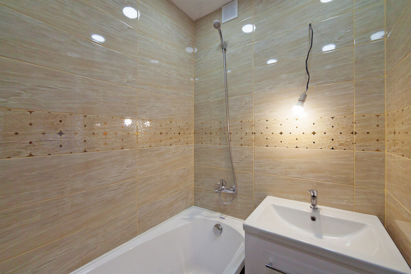 2-комнатная квартира на Челомея, 1