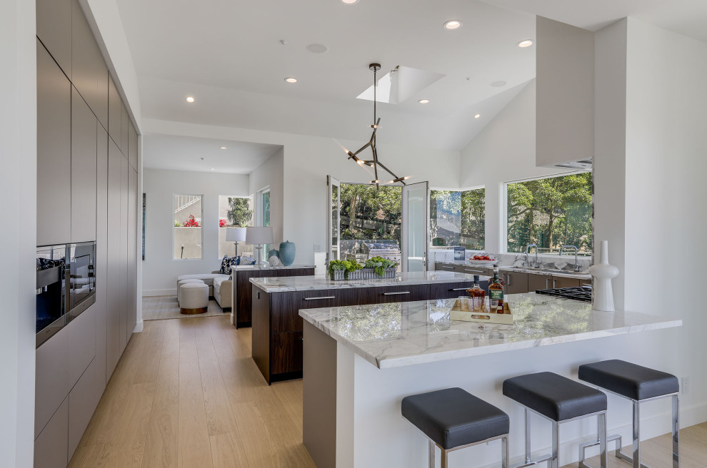CONTEMPORARY CALM