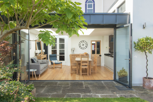 Kitchen Tour: A New Extension Creates Space for a Large Family | Houzz UK