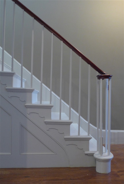 PRIVATE HOUSE conversion from offices klassisch-treppen
